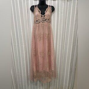 Elegant Lace Pink Blush V Neck Maxi Dress by Umgee Size 6 NWT